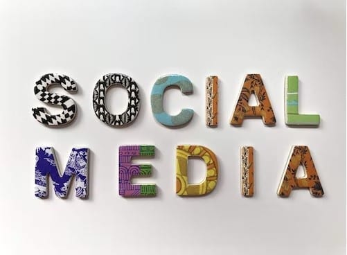 O que faz um social media? Confira o guia definitivo